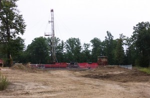 Shelby Twp drilling rig_courtesy Citizens Against Residential Drilling